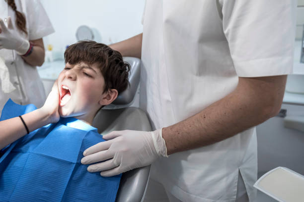 Best Emergency Tooth Extraction in Brownsville, KY